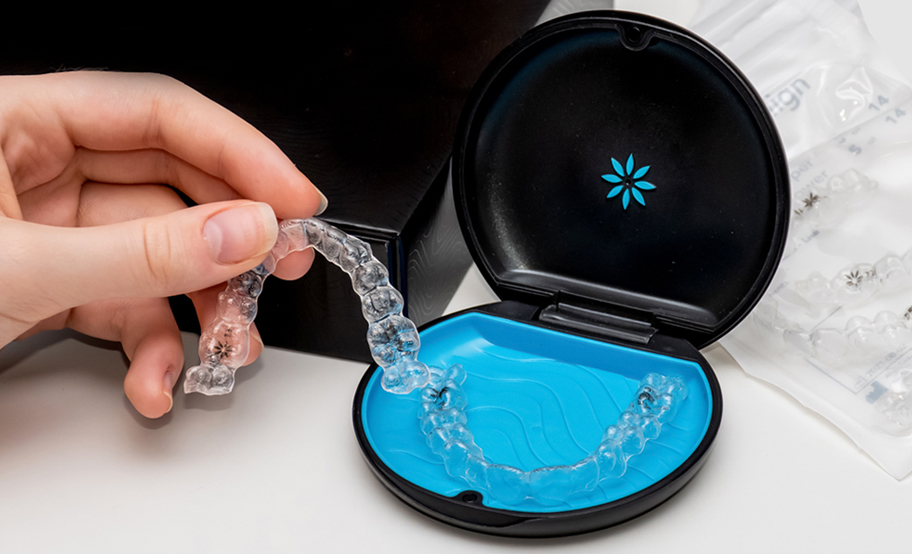 Invisalign service page banner image